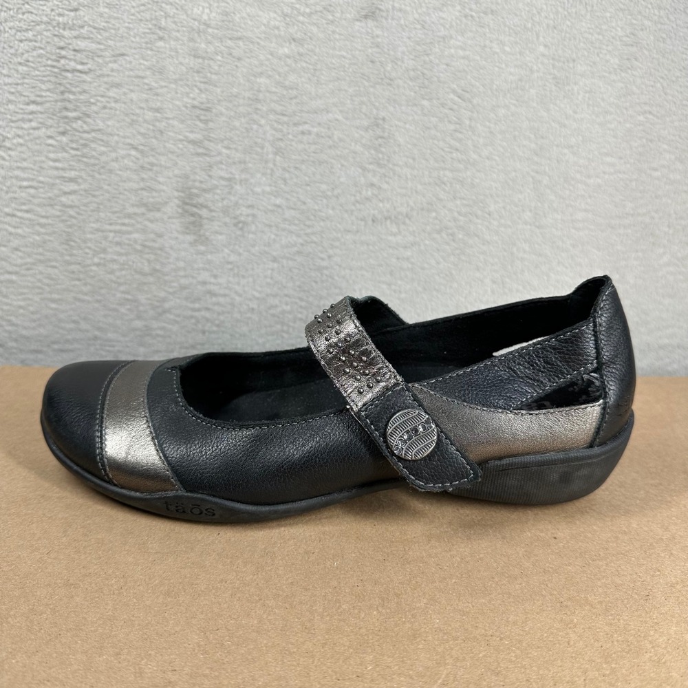 Taos Mary Jane Shoes Womens 7.5 Black Pewter Leather Studded Comfort Flats